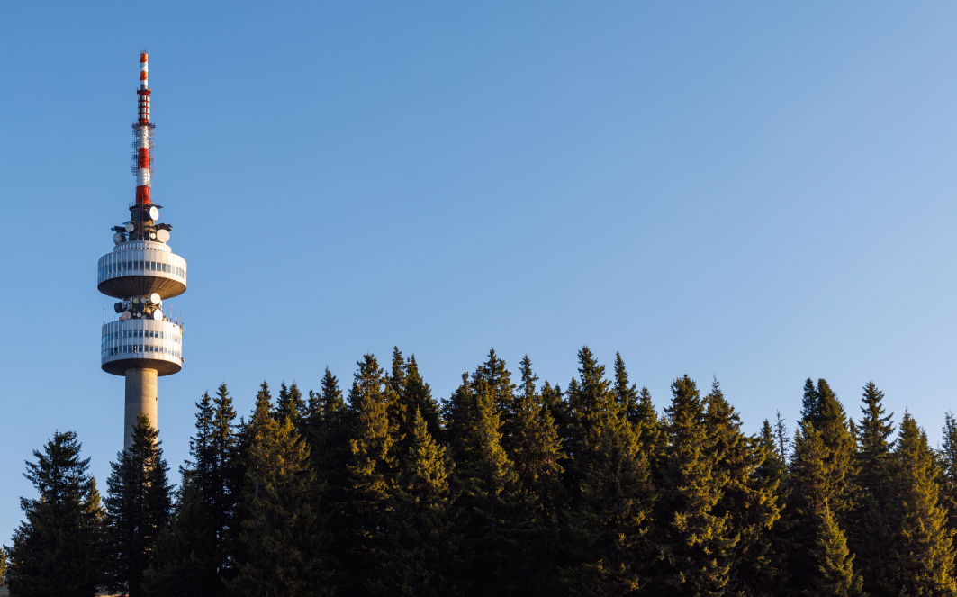 SaaS Landing Page Design Examples Featured Image